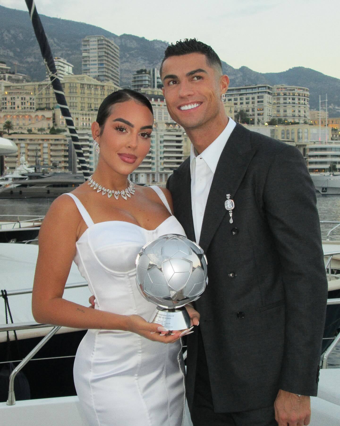 Georgina Rodríguez Age: How Old is Ronaldo’s Partner?