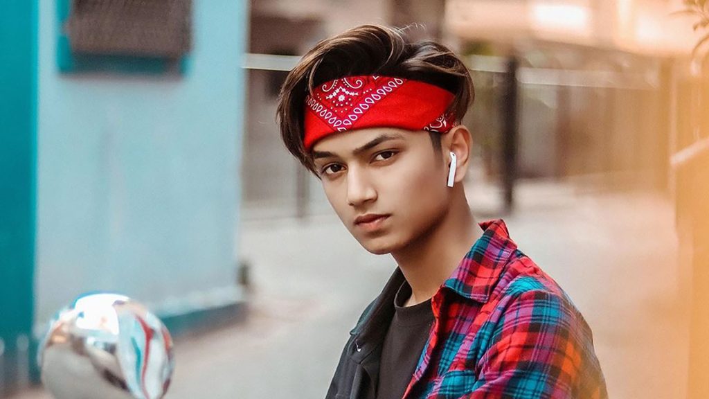 Tushar Silawat Age, Net Worth, Career & Relationship 2026